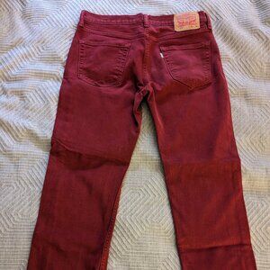 Red Levi 514 in like-new condition